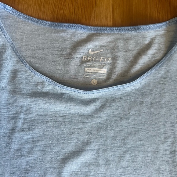 Nike Top - Picture 5 of 6